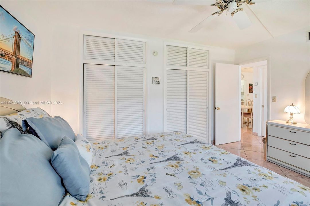 Active With Contract: $74,000 (1 beds, 1 baths, 688 Square Feet)