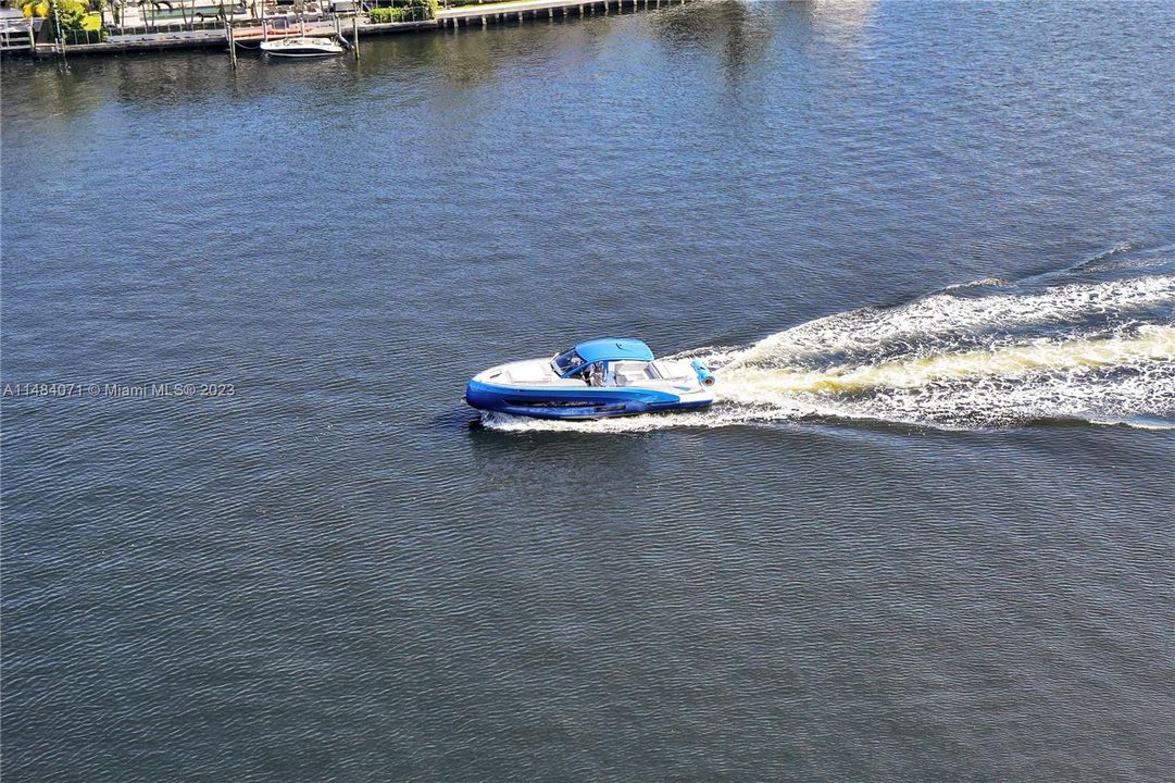 Недавно продано: $1,460,000 (2 спален, 2 ванн, 2980 Квадратных фут)