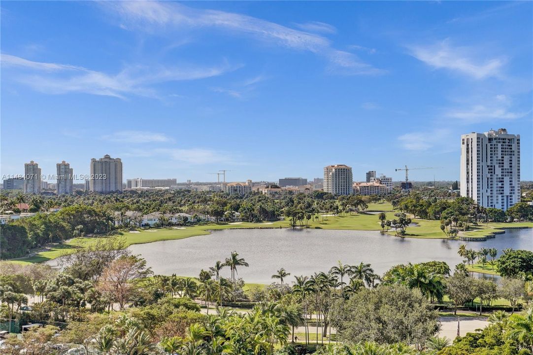 Недавно продано: $1,460,000 (2 спален, 2 ванн, 2980 Квадратных фут)