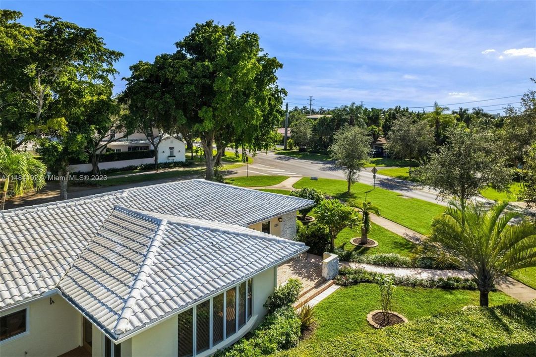 Recently Sold: $1,625,000 (3 beds, 2 baths, 1813 Square Feet)