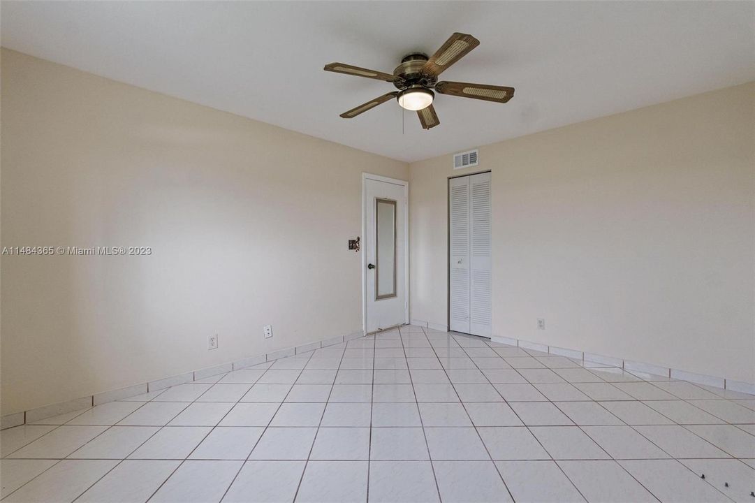 Recently Rented: $2,200 (2 beds, 2 baths, 1190 Square Feet)