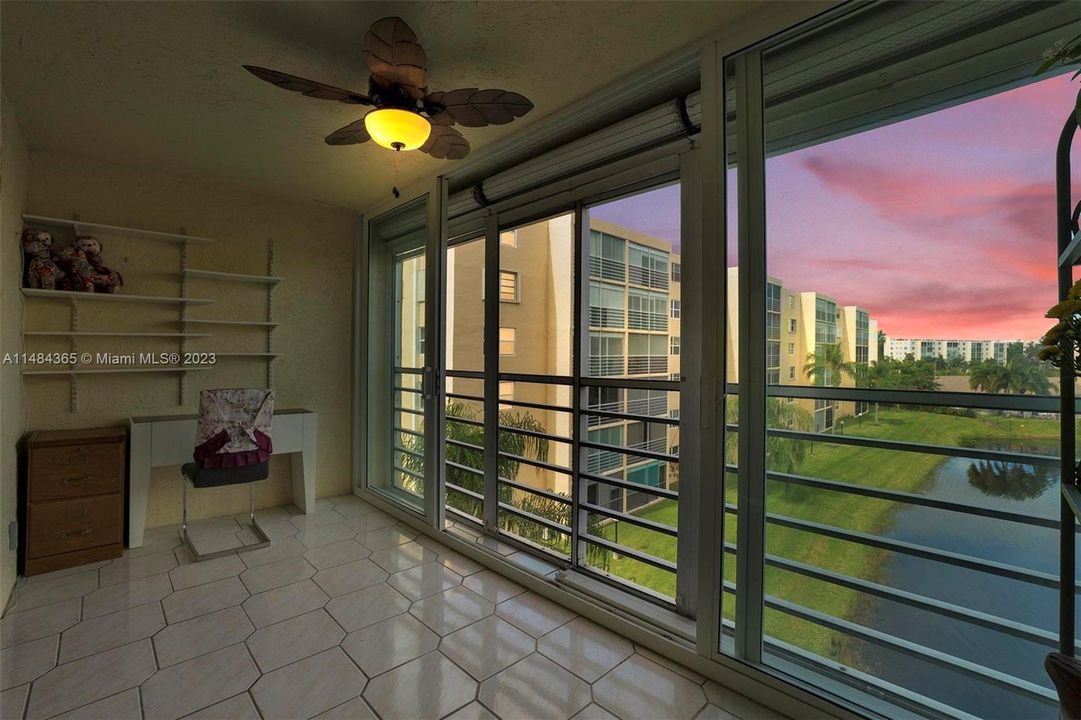 Recently Rented: $2,200 (2 beds, 2 baths, 1190 Square Feet)