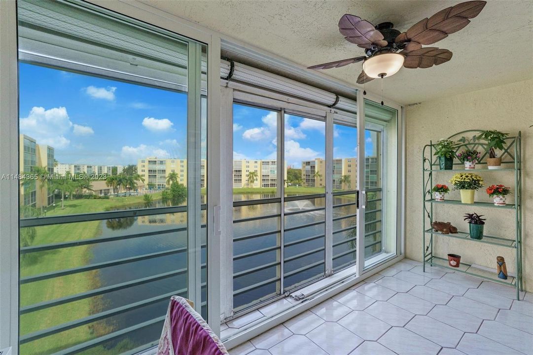 Recently Rented: $2,200 (2 beds, 2 baths, 1190 Square Feet)