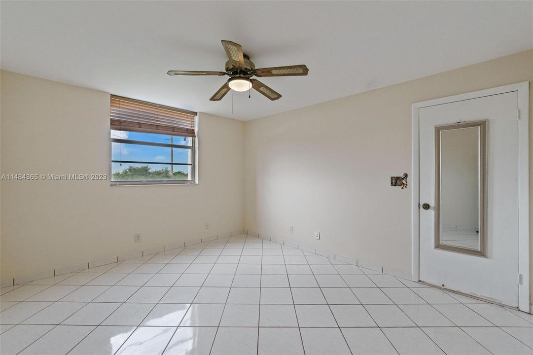 Recently Rented: $2,200 (2 beds, 2 baths, 1190 Square Feet)