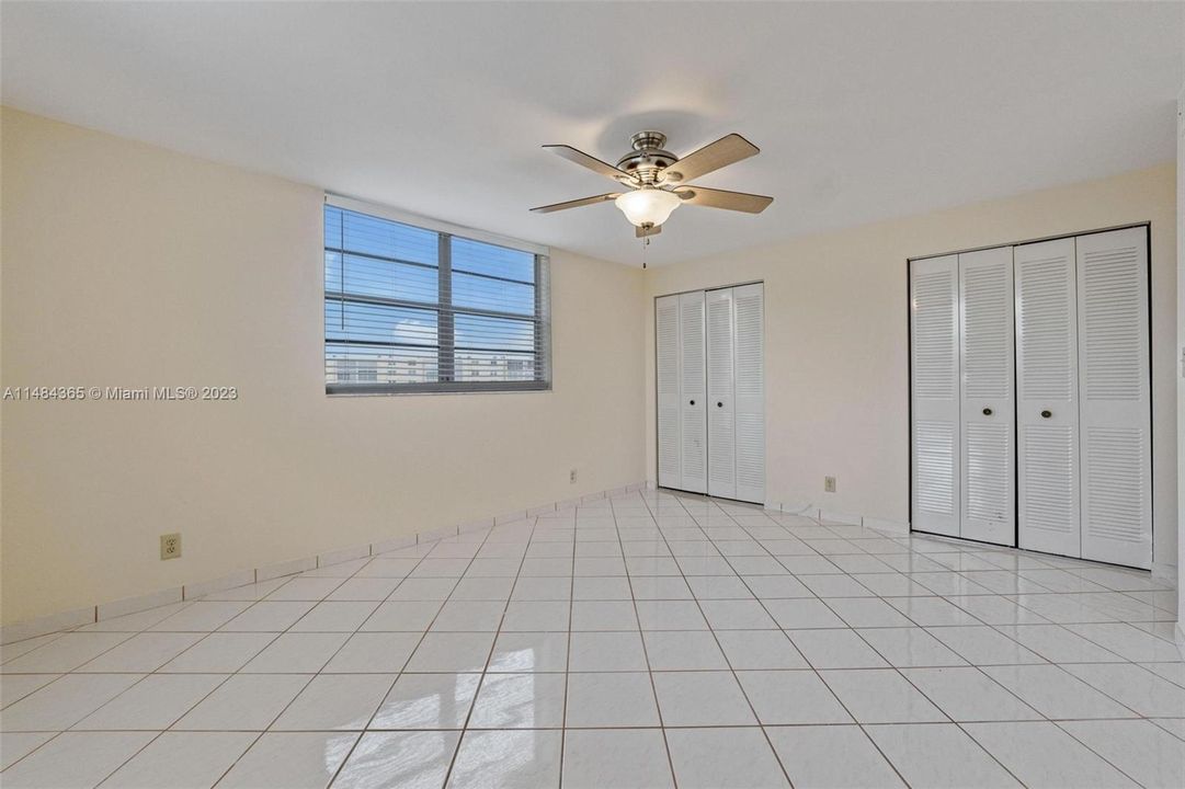 Recently Rented: $2,200 (2 beds, 2 baths, 1190 Square Feet)