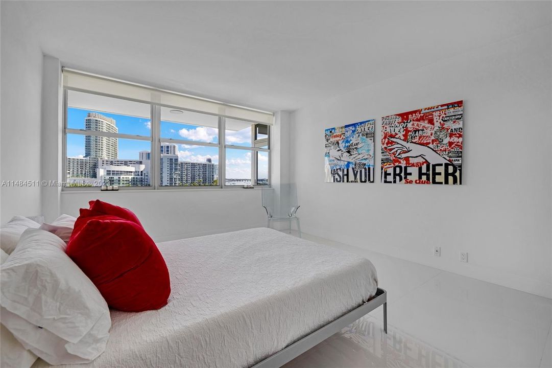 Недавно продано: $690,000 (1 спален, 1 ванн, 897 Квадратных фут)