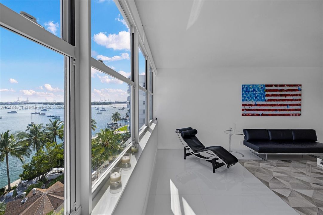 Недавно продано: $690,000 (1 спален, 1 ванн, 897 Квадратных фут)