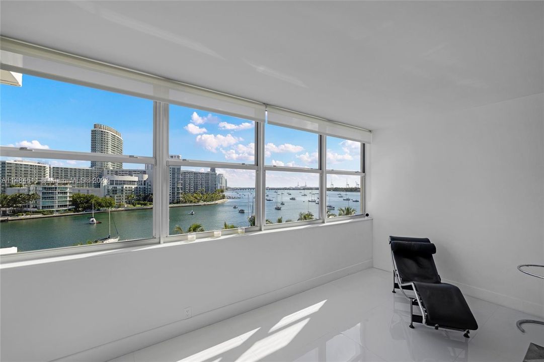 Недавно продано: $690,000 (1 спален, 1 ванн, 897 Квадратных фут)