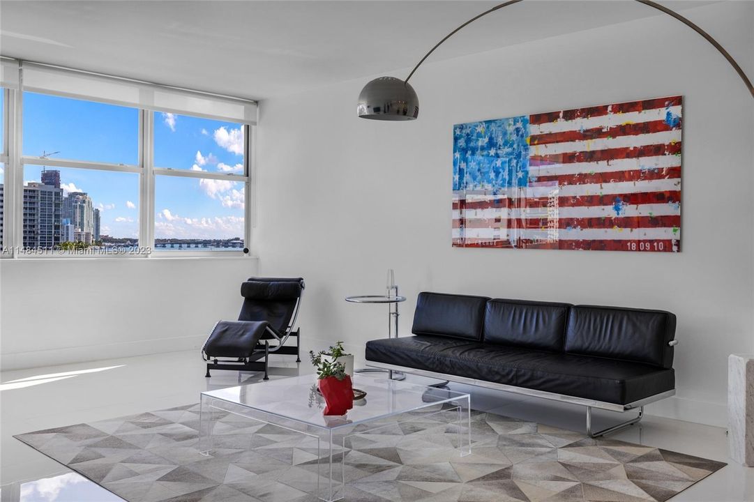 Недавно продано: $690,000 (1 спален, 1 ванн, 897 Квадратных фут)