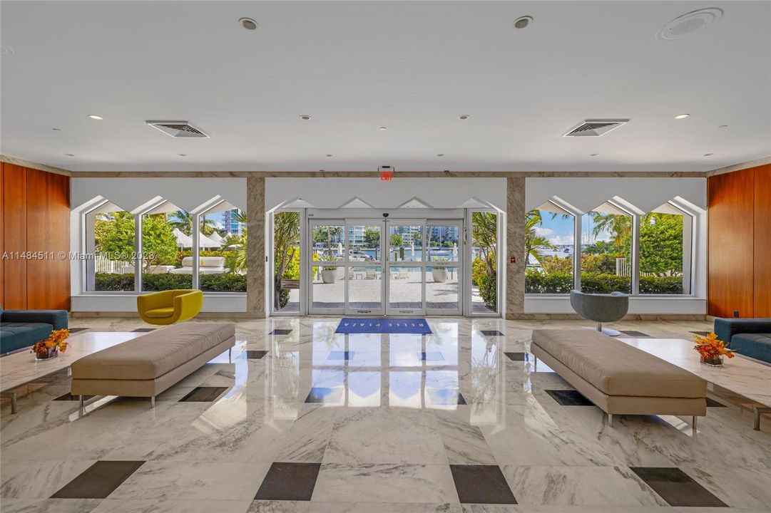 Недавно продано: $690,000 (1 спален, 1 ванн, 897 Квадратных фут)