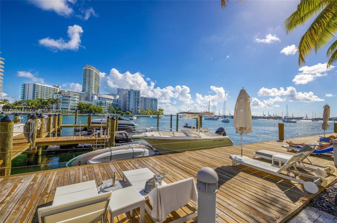 Недавно продано: $690,000 (1 спален, 1 ванн, 897 Квадратных фут)