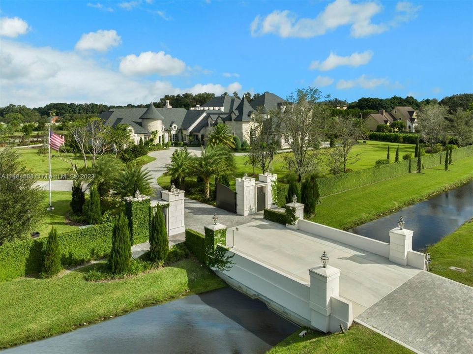 Недавно продано: $19,900,000 (6 спален, 7 ванн, 17740 Квадратных фут)