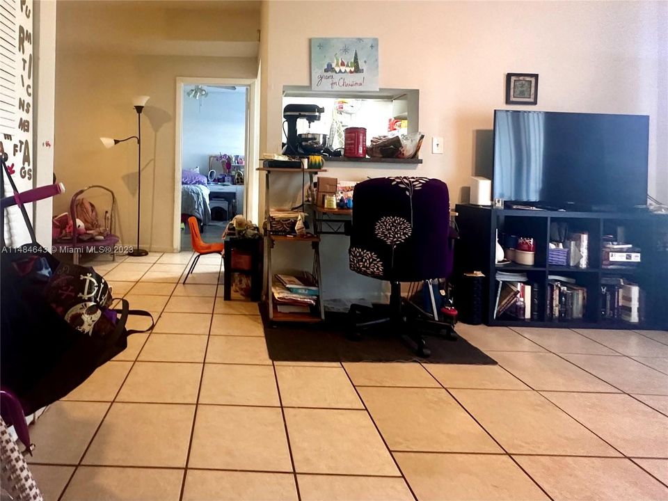 Recently Sold: $265,000 (2 beds, 2 baths, 854 Square Feet)