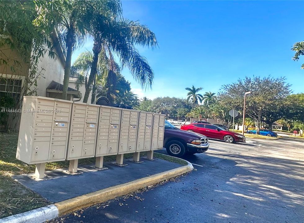 Recently Sold: $265,000 (2 beds, 2 baths, 854 Square Feet)