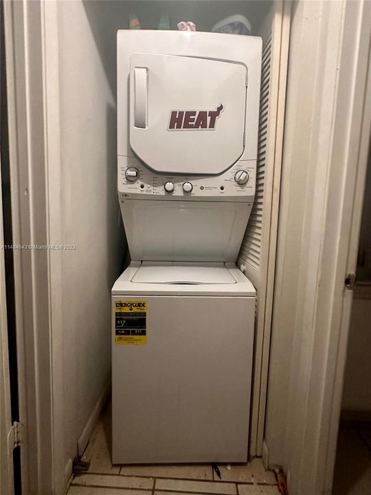 Recently Sold: $265,000 (2 beds, 2 baths, 854 Square Feet)