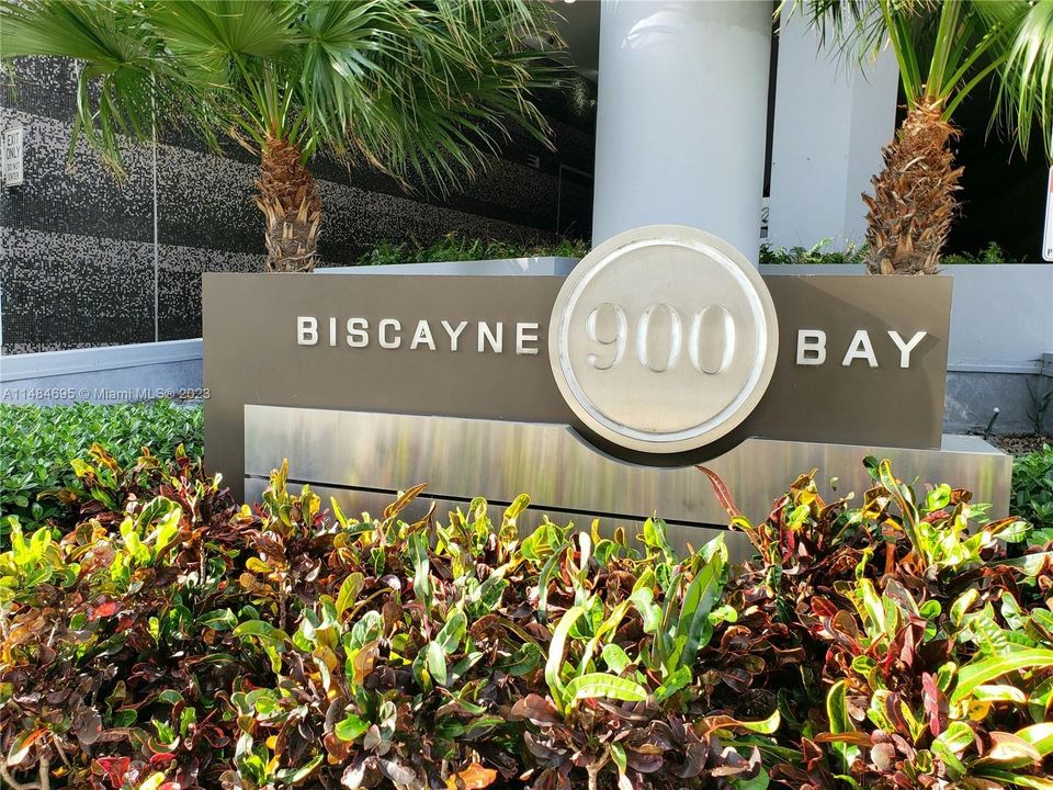 Recientemente alquilado: $4,100 (1 camas, 2 baños, 938 Pies cuadrados)