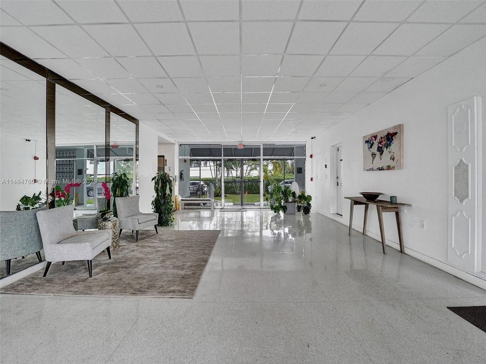 Vendido Recientemente: $395,000 (1 camas, 2 baños, 1275 Pies cuadrados)