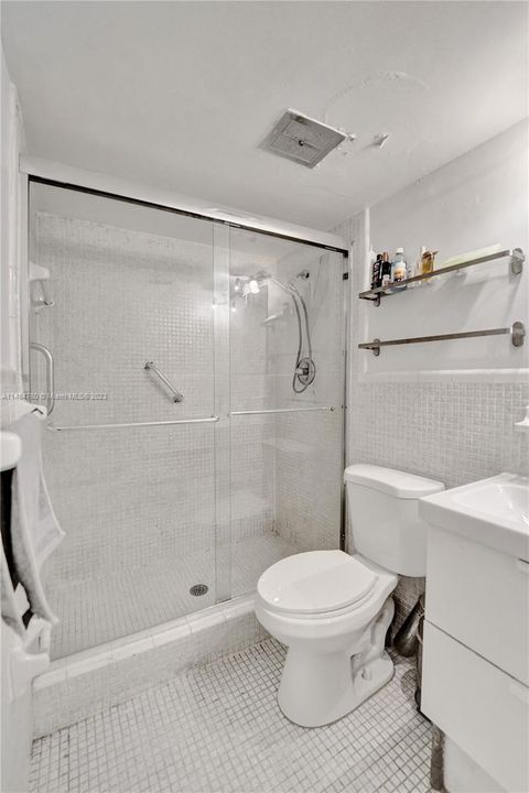 Vendido Recientemente: $395,000 (1 camas, 2 baños, 1275 Pies cuadrados)