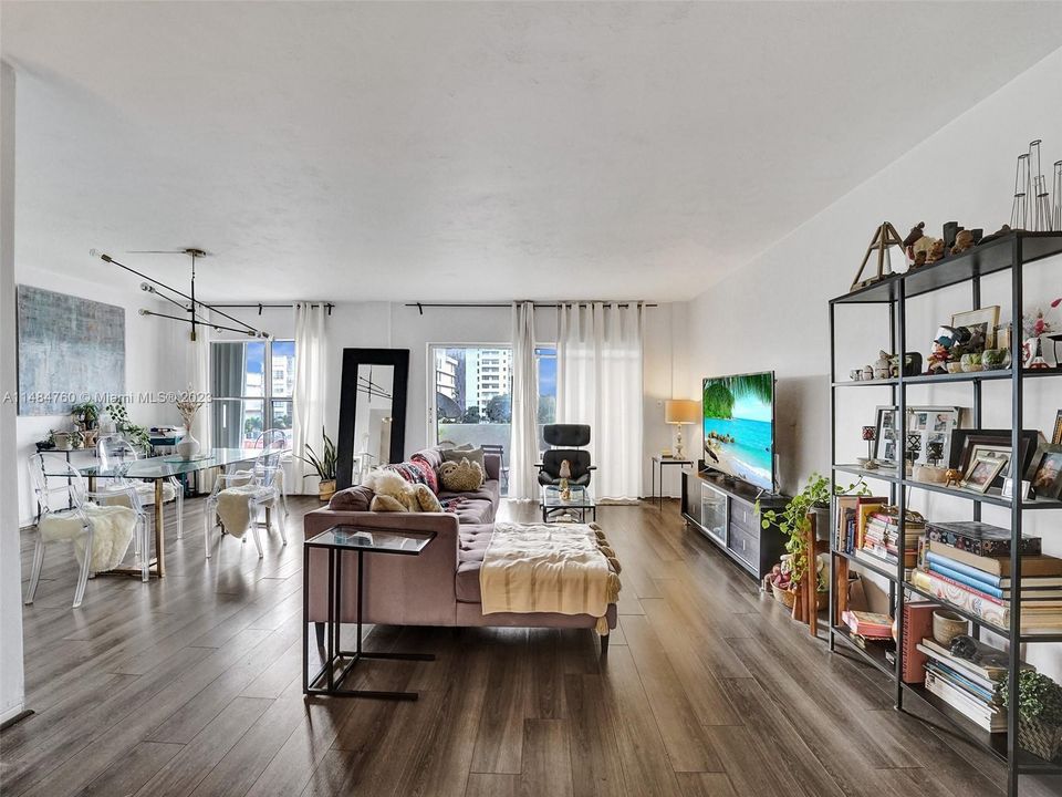 Vendido Recientemente: $395,000 (1 camas, 2 baños, 1275 Pies cuadrados)