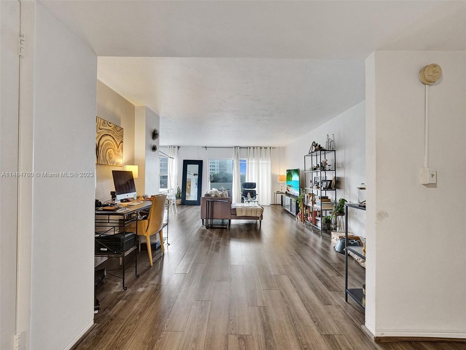 Vendido Recientemente: $395,000 (1 camas, 2 baños, 1275 Pies cuadrados)