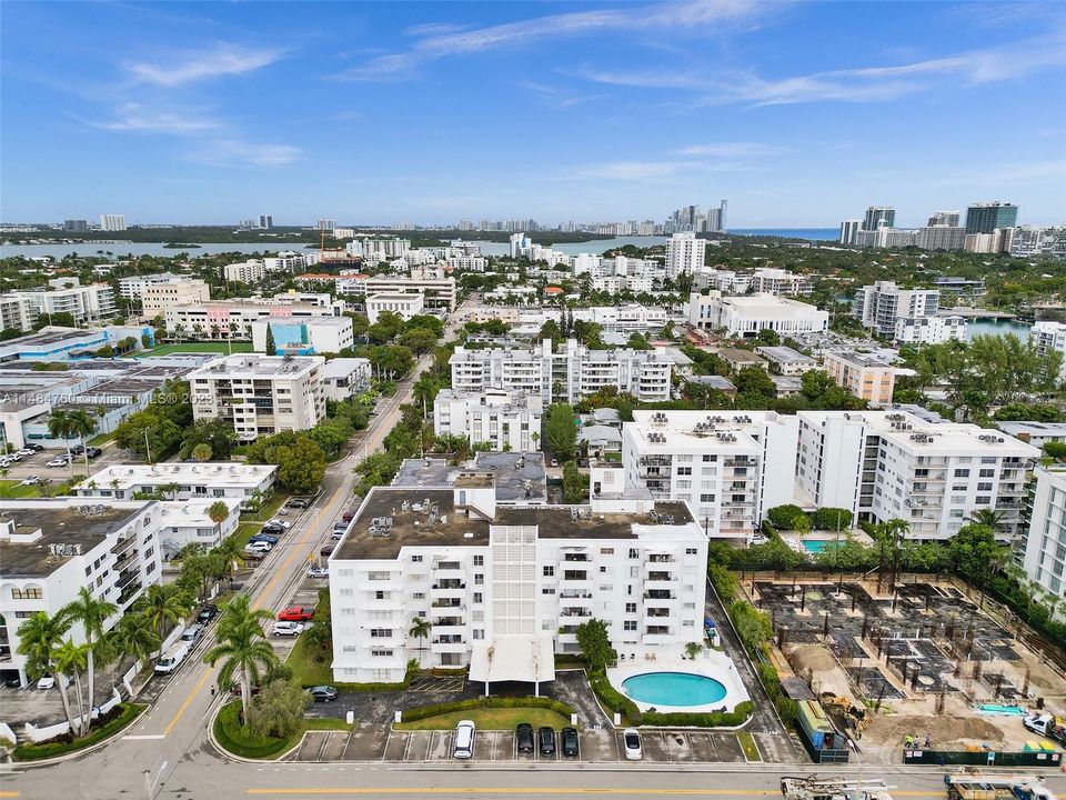 Vendido Recientemente: $395,000 (1 camas, 2 baños, 1275 Pies cuadrados)