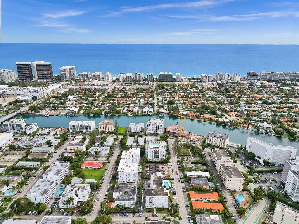 Vendido Recientemente: $395,000 (1 camas, 2 baños, 1275 Pies cuadrados)