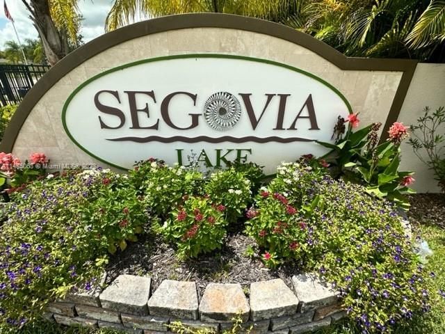 Recently Sold: $499,900 (3 beds, 2 baths, 1910 Square Feet)