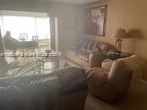 For Sale: $179,900 (2 beds, 2 baths, 1088 Square Feet)