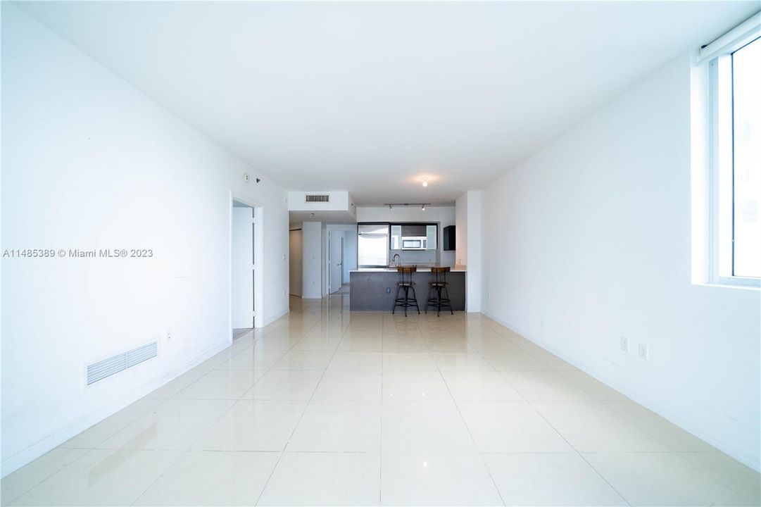 Недавно продано: $699,000 (2 спален, 2 ванн, 1200 Квадратных фут)