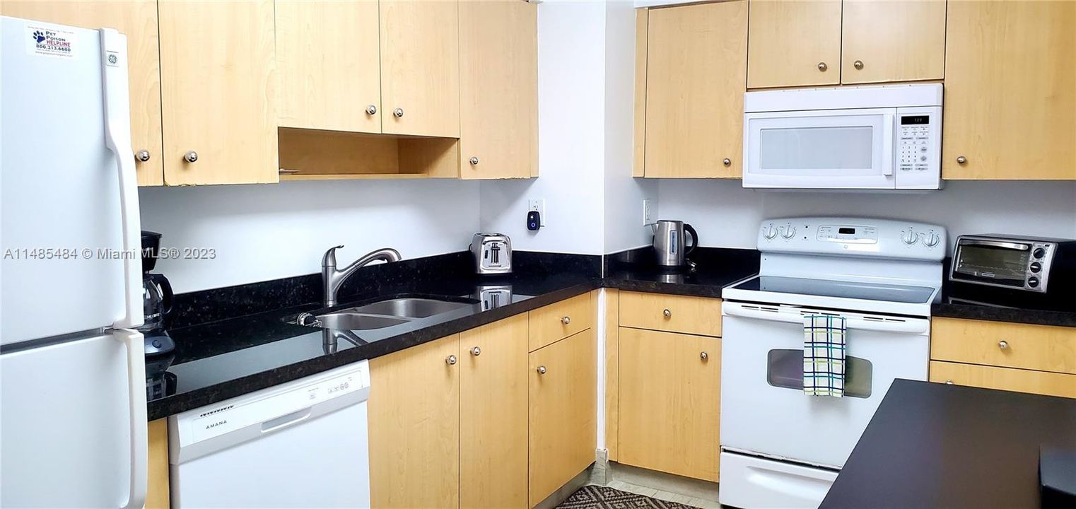 Recently Rented: $6,000 (2 beds, 2 baths, 1485 Square Feet)