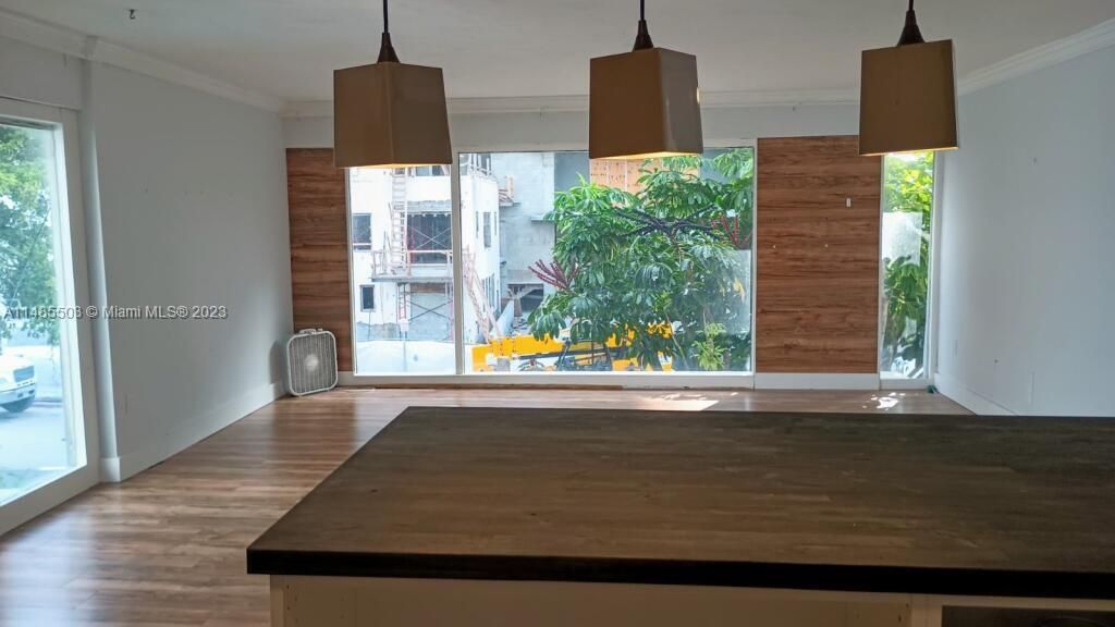 Recently Rented: $2,500 (2 beds, 2 baths, 1100 Square Feet)