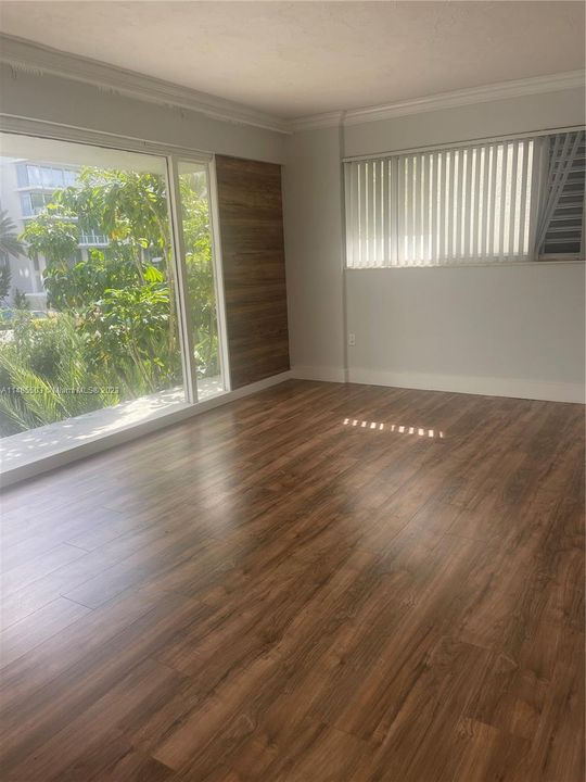 Recently Rented: $2,500 (2 beds, 2 baths, 1100 Square Feet)