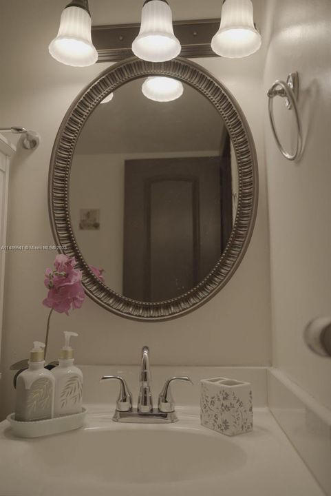 Недавно арендовано: $2,700 (2 спален, 2 ванн, 803 Квадратных фут)