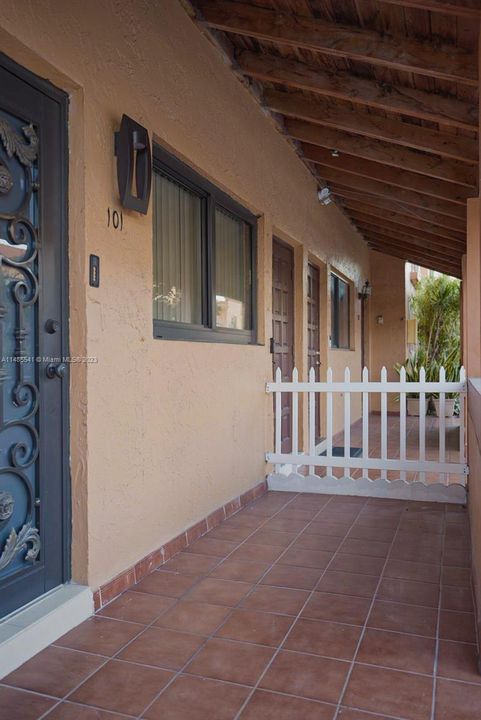 Недавно арендовано: $2,700 (2 спален, 2 ванн, 803 Квадратных фут)