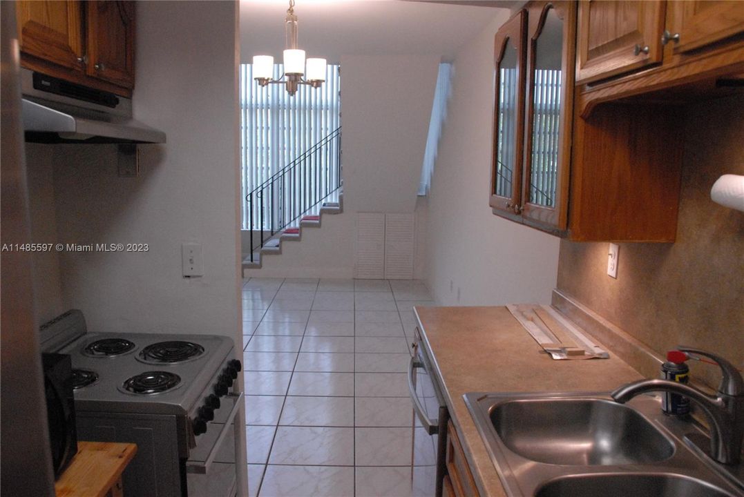 Недавно арендовано: $1,995 (1 спален, 1 ванн, 1000 Квадратных фут)