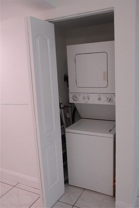 Недавно арендовано: $1,995 (1 спален, 1 ванн, 1000 Квадратных фут)