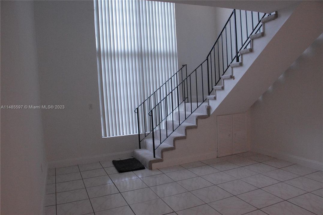 Недавно арендовано: $1,995 (1 спален, 1 ванн, 1000 Квадратных фут)