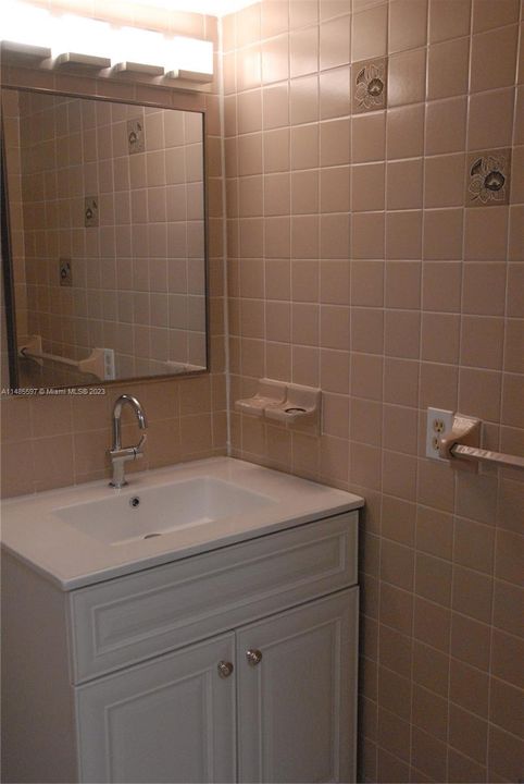 Недавно арендовано: $1,995 (1 спален, 1 ванн, 1000 Квадратных фут)