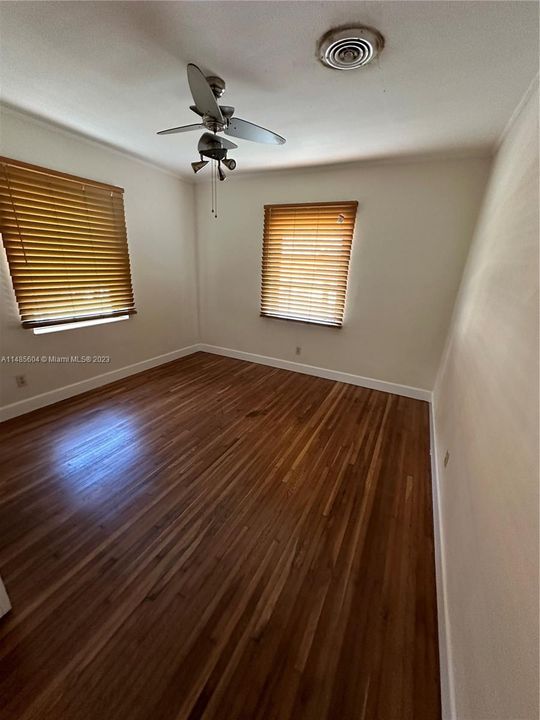 Recently Rented: $3,600 (4 beds, 2 baths, 1667 Square Feet)