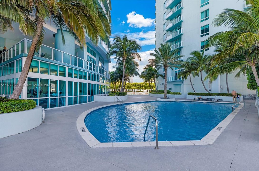 Recently Sold: $485,000 (1 beds, 1 baths, 838 Square Feet)