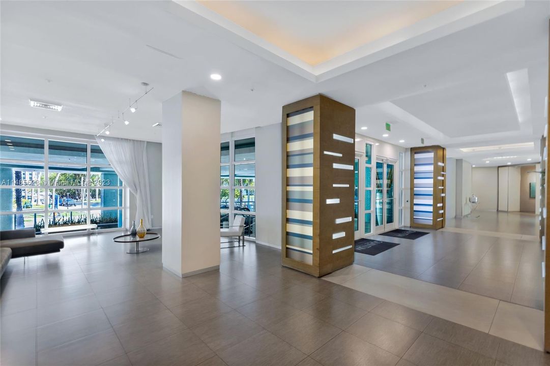 Recently Sold: $485,000 (1 beds, 1 baths, 838 Square Feet)