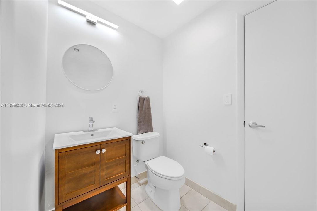Recently Sold: $485,000 (1 beds, 1 baths, 838 Square Feet)
