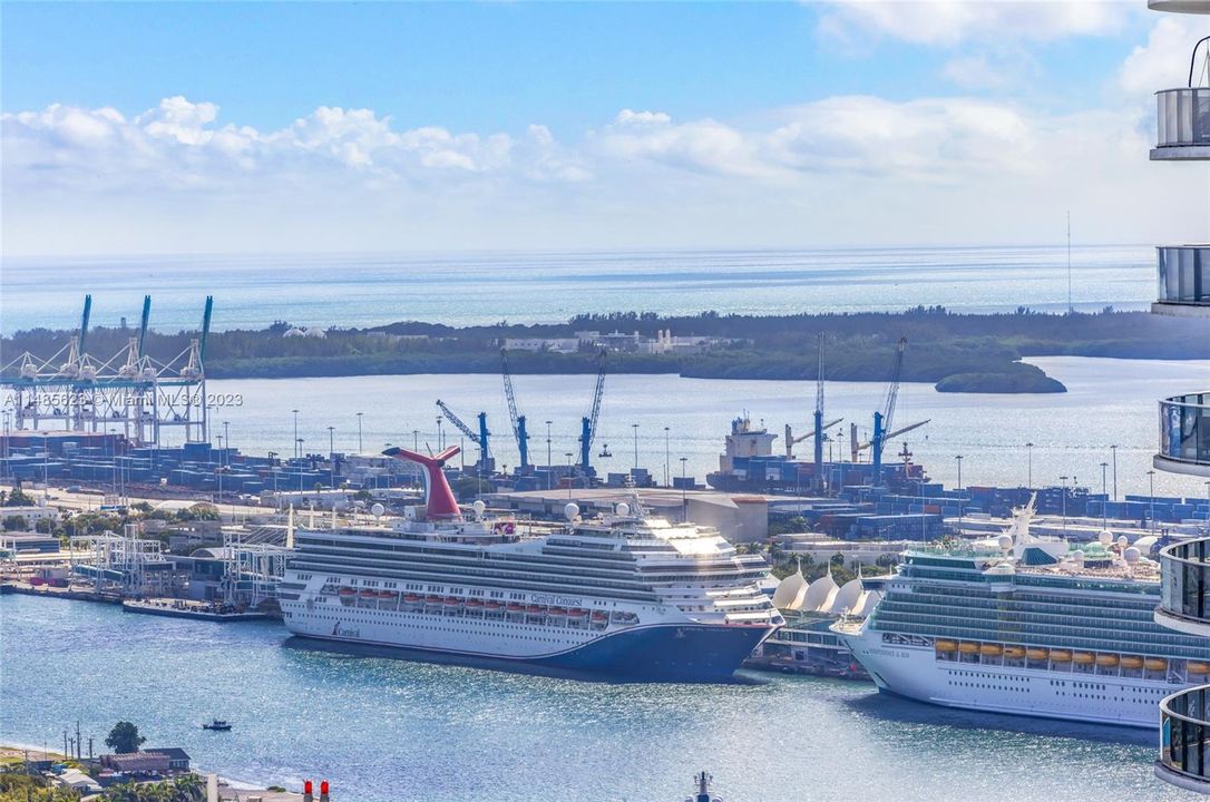 Recently Sold: $485,000 (1 beds, 1 baths, 838 Square Feet)