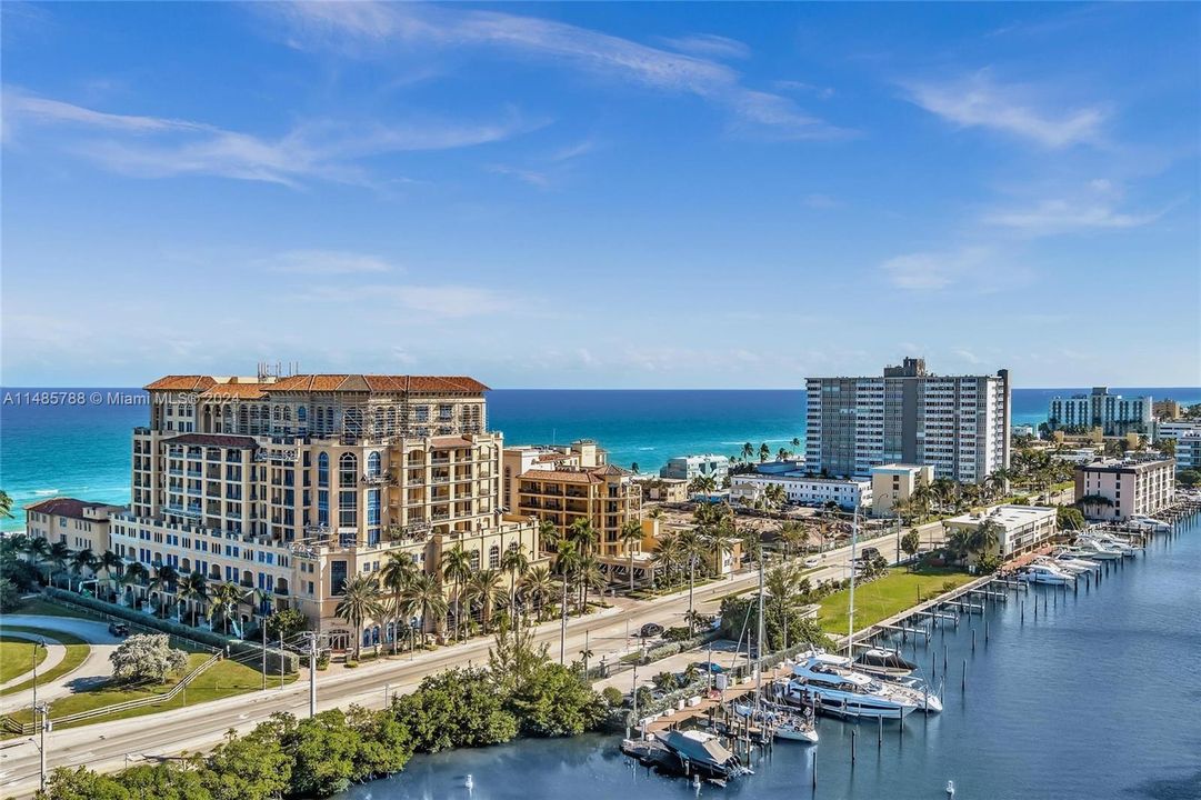 Recently Sold: $3,850,000 (4 beds, 4 baths, 3571 Square Feet)