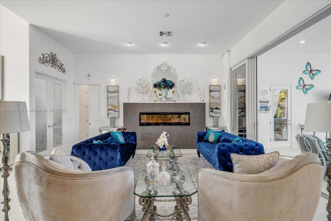 Recently Sold: $1,695,900 (4 beds, 3 baths, 4500 Square Feet)