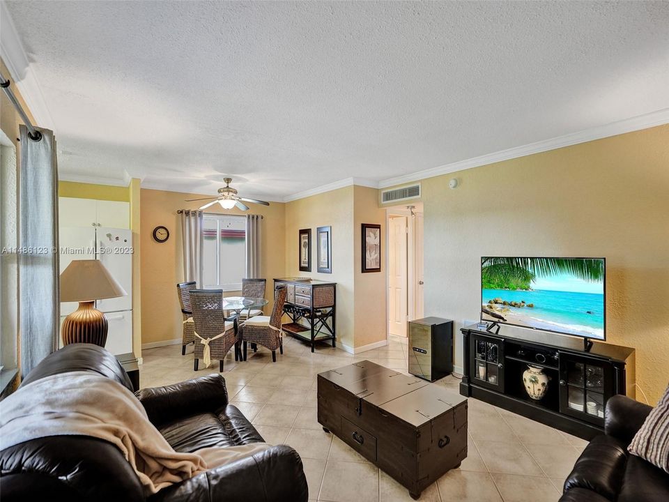 Recently Sold: $179,000 (2 beds, 1 baths, 880 Square Feet)