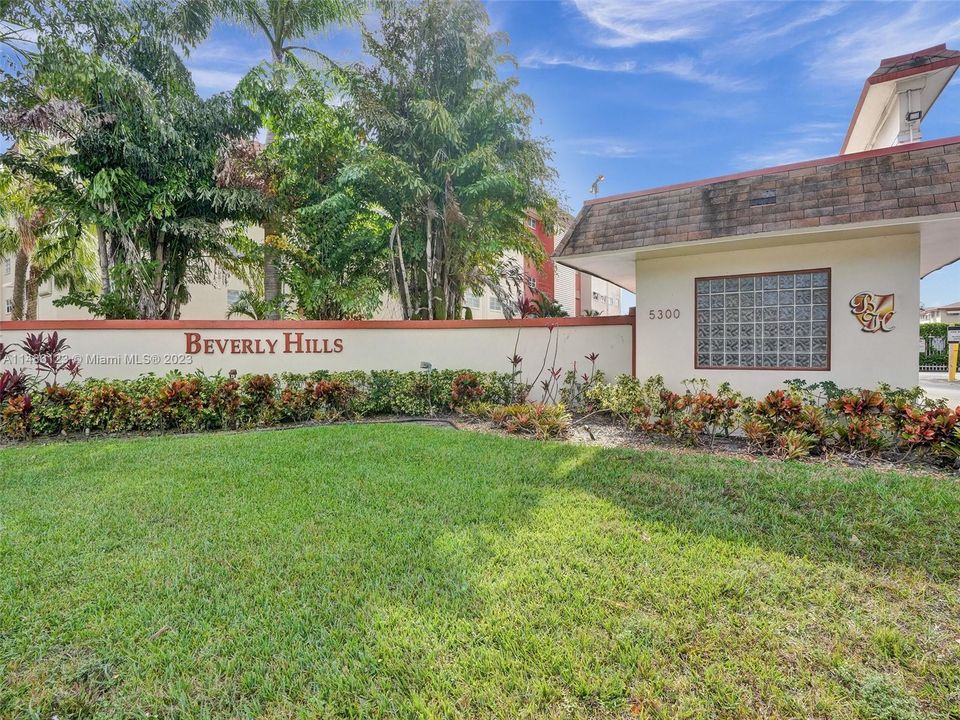 Recently Sold: $179,000 (2 beds, 1 baths, 880 Square Feet)