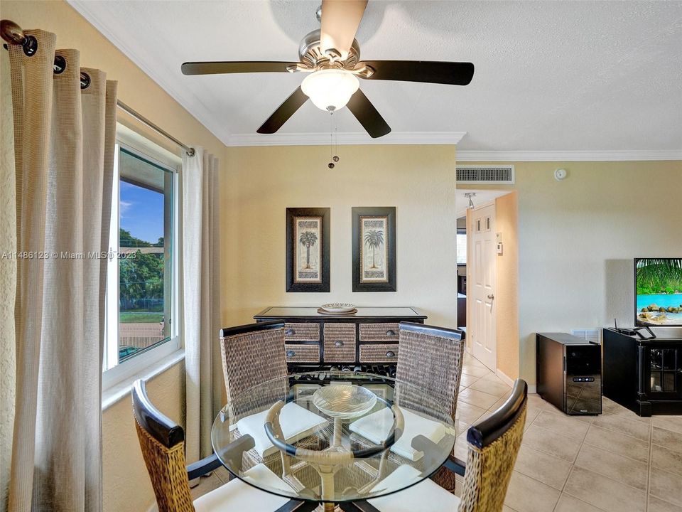 Recently Sold: $179,000 (2 beds, 1 baths, 880 Square Feet)