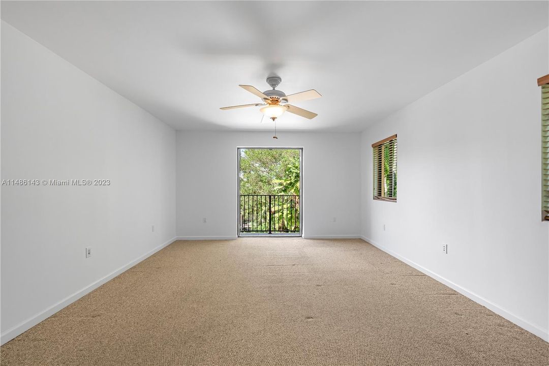 Недавно продано: $4,995,000 (4 спален, 3 ванн, 1996 Квадратных фут)