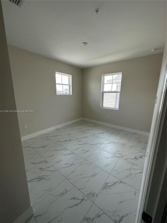 最近租的: $4,200 (3 贝兹, 2 浴室, 2444 平方英尺)